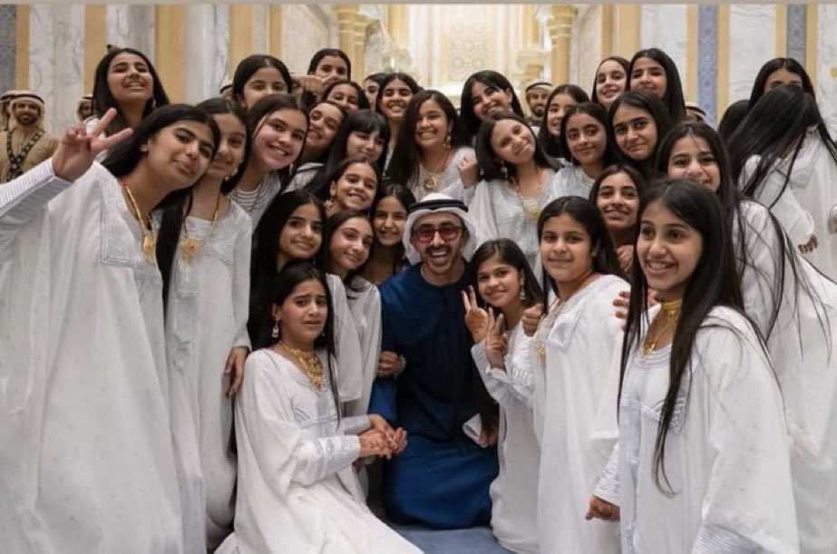 zriboua's tweet photo. Two Middle Easts

On the left, the UAE, pushing for reforms, opening its society, fighting against the demonization of women.

On the right, the Islamic Republic of Iran, submerging the region with predatory, anti-Western messaging, &amp; pushing the idea that women are evil. https://t.co/4lvEXjp2Dd