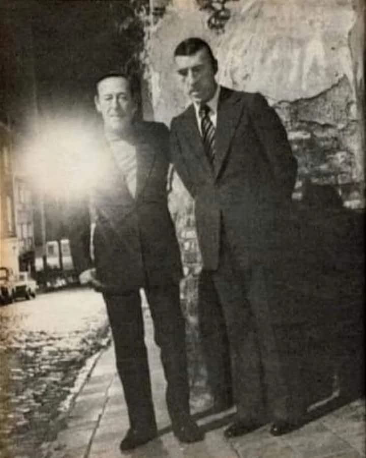 cultura_tango's tweet photo. Goyeneche y Rivero en Carlos Calvo y Balcarce, 1975 https://t.co/ibRqUWZmAs