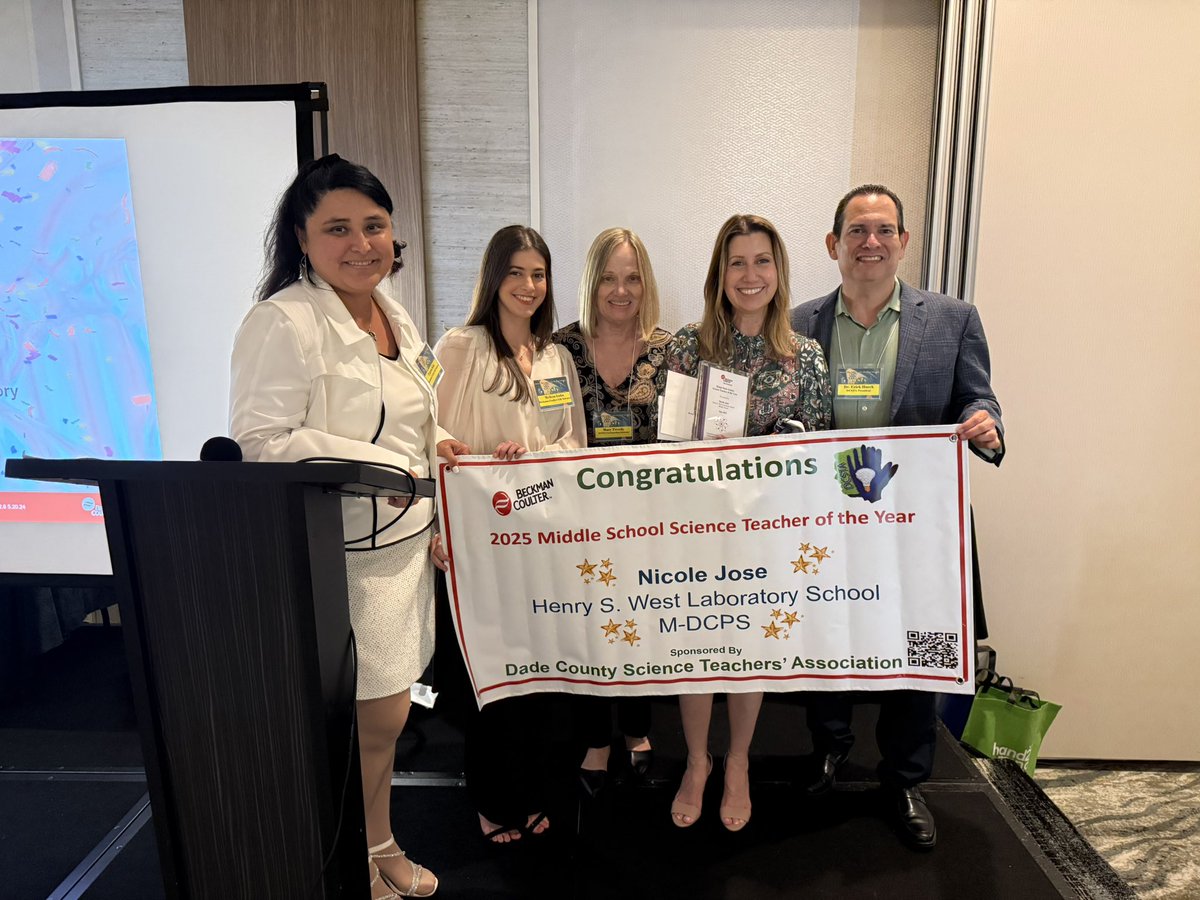 MDCPSSci's tweet photo. Congratulations π Mrs. Jose @westlabschool on being named Middle School Science Teacher of the Year @MDCPS.
#WeLoveOurScienceEducators
@AileenVega123 @WendyForteza @DaneMDCPS @NestorEMarcia @MDCPSSTEAM @MDCPSAcademics @BNCEE_MDCPS @MDCPSRobotics https://t.co/vDO3FYeMtk