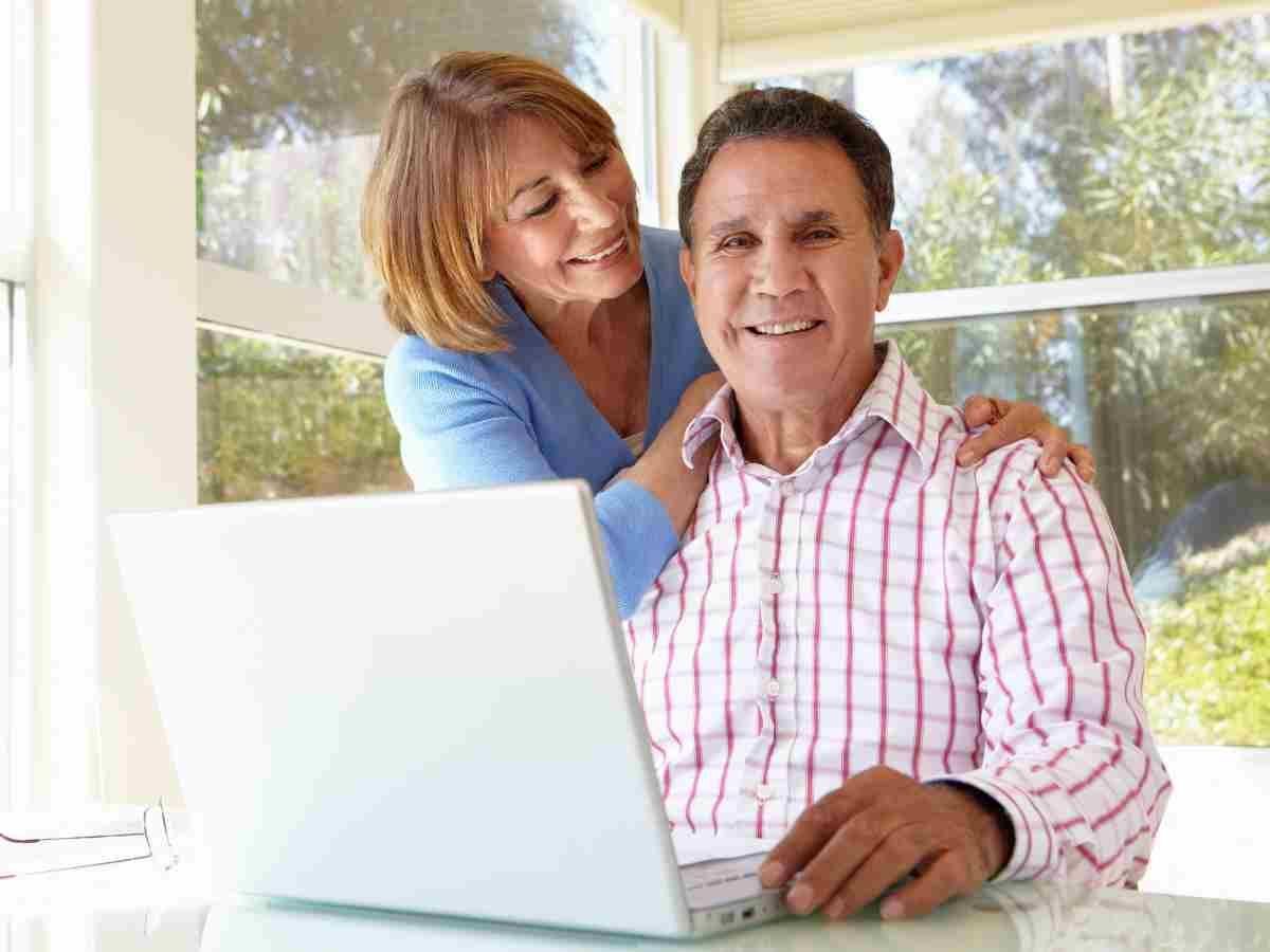 🌟 Being a caregiver for a loved one with bladder cancer? 💙 Our latest blog post has 7 essential caregiving tips to support both you and your loved one. 

Check it out now for valuable insights and guidance. 🤝 nafc.org/bhealth-blog/7… 

#CaregivingTips #BladderCancerSupport