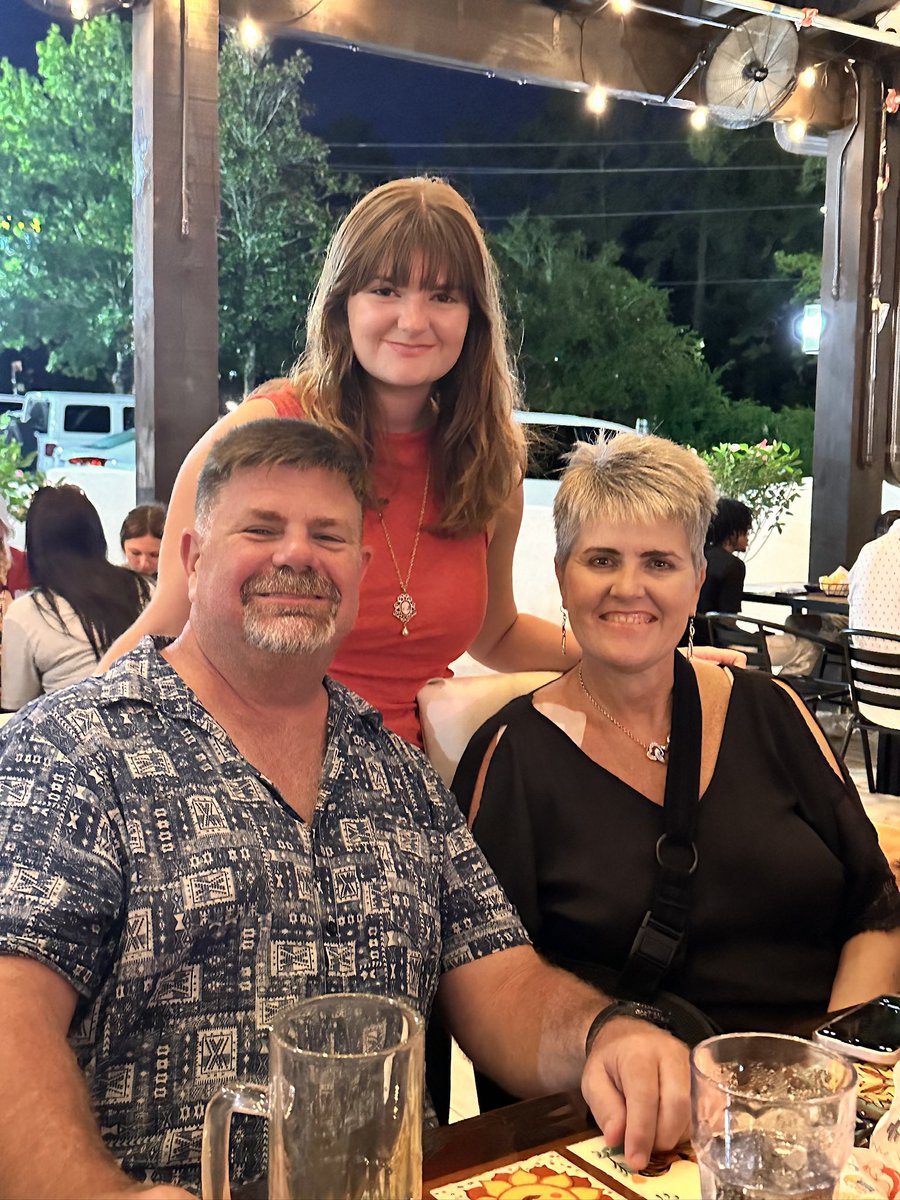 Kelly Mills Burke tweet media