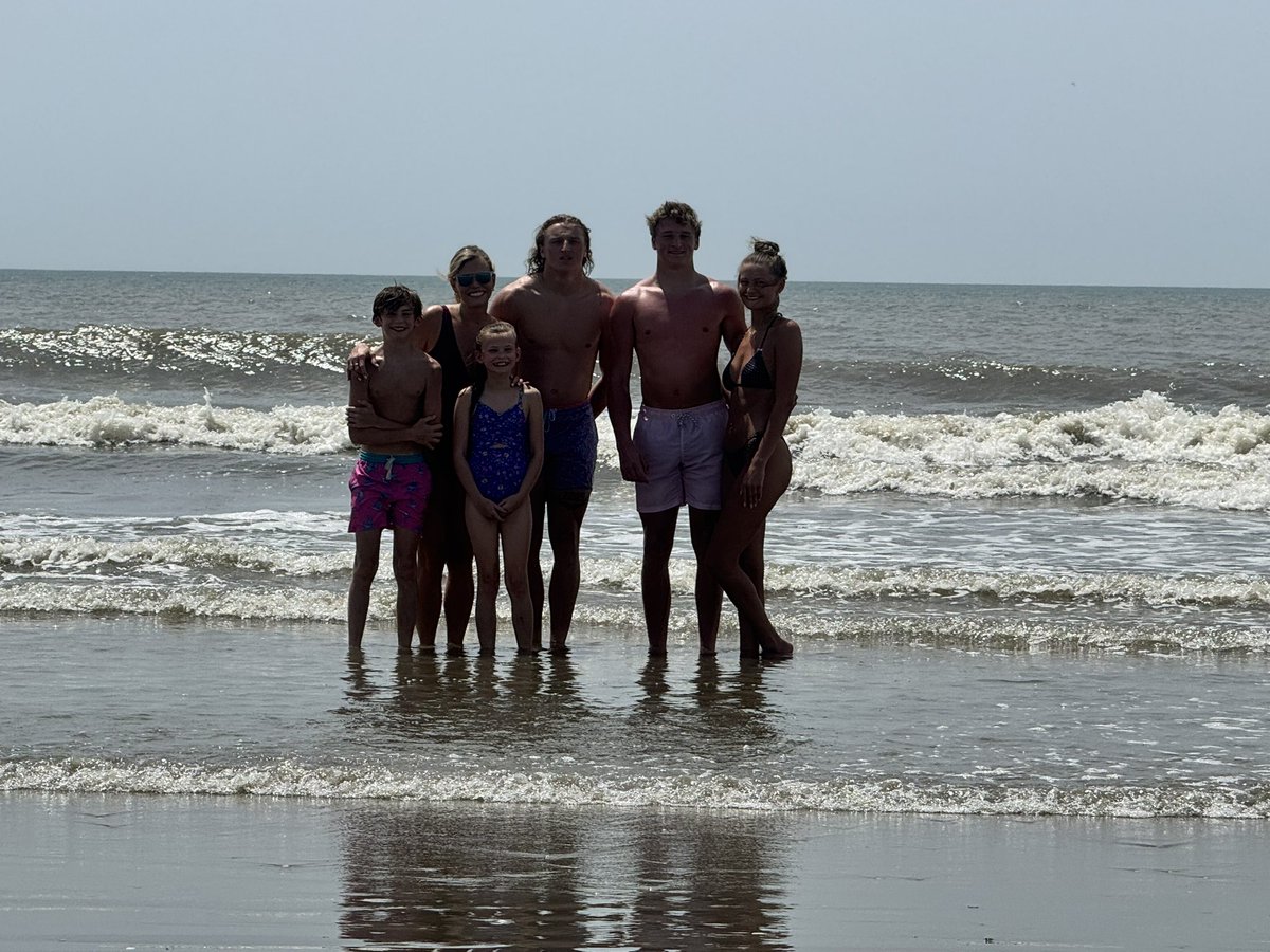 I’m so proud of my family❤️.  Loved having the twins and Iley with us and look forward to Lexi being  down too.  Braxton and Charlotte got to have their big bros home for a little bit ❤️