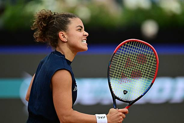 christophclarey's tweet photo. Jasmine Paolini's positive energy is contagious

Coco Gauff needs to catch some today

#getty #romefinal https://t.co/nmVm14zoZa