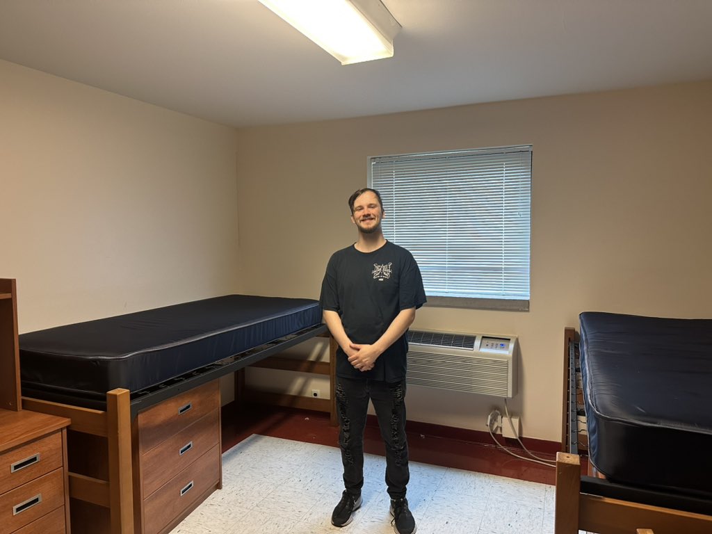 .<a href="/DylanBarrettBSM/">Dylan Barrett</a> has packed up and checked out at <a href="/HofstraU/">Hofstra University</a>. 4-years flew by.