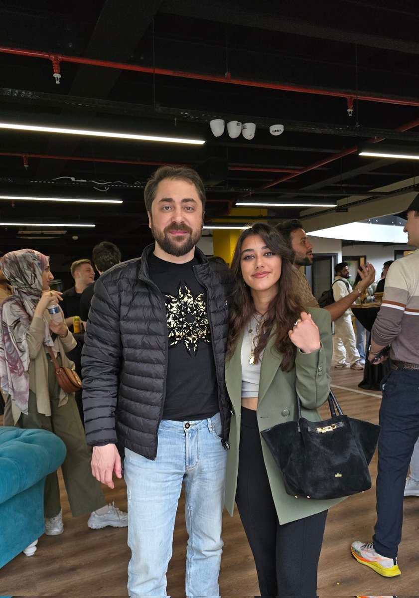 aybkky's tweet photo. btc bıldıgınız gıbı ada da ıyı durumda 🤙🏻

@BinanceTR 
#BitcoinPizzam 
#BinancePizza 
@OzturkSemih https://t.co/ONHY7EPvt2