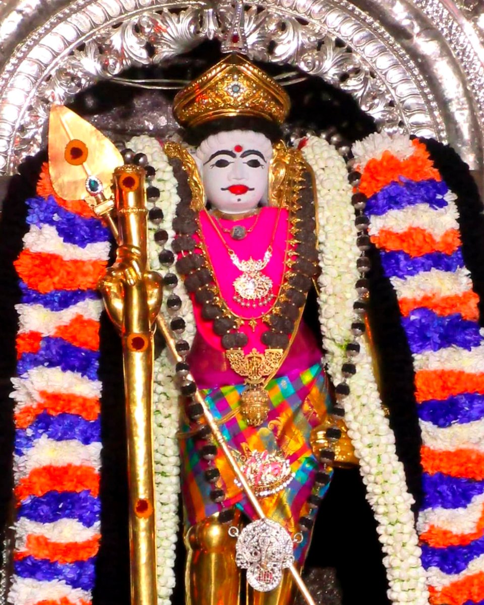ChendurMuruga's tweet photo. கந்தனை எண்ணியே வந்தனை செய்வோர்க்கு காரியம் கைகூடுமே
பகை மாறி உறவாடுமே
சிவ மைந்தன் அருளாலே மெய்யறிவுண்டாகி
மேன்மை உயர்வாகுமே
ஐயன் முருகனை கூப்பிட்டு
முறையிட்ட பேருக்கு முற்றிய வினை தீருமே உடல் பற்றிய பிணி ஆறுமே
வாழ்க்கை முற்றிலுமே நலம் 
பெற்று இனிதுற மெத்த
இன்பம் சேருமே!

#முருகா https://t.co/YRwCk1esth