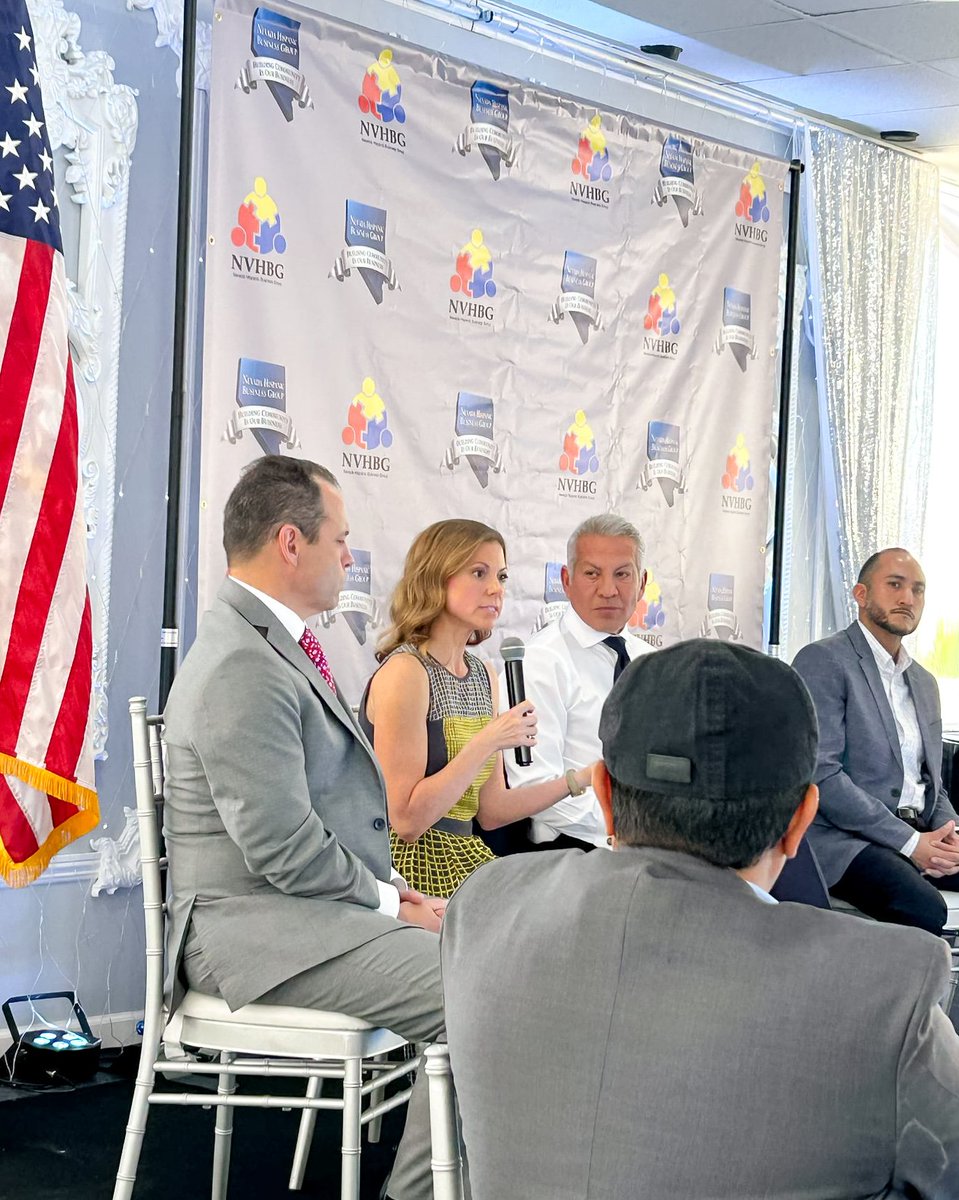 youfoundsarah's tweet photo. Thank you to the Nevada Hispanic Business Group for the opportunity to speak on your panel discussion this week!

It was an honor to join such passionate national and community leaders to discuss policies impacting small business owners and the resources available to entrepreneurs across our great state. 

Thank you to Javier Palomarez from the US Hispanic Business Council @myushbc for moderating the panel!

📸 @denisedfanning