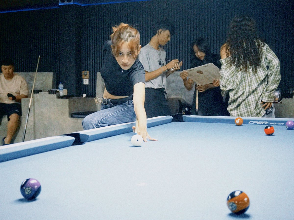 aswhehehe's tweet photo. Too hot to keep in my album wkwkwkkwkwkwk https://t.co/p7AvYhl4Qd