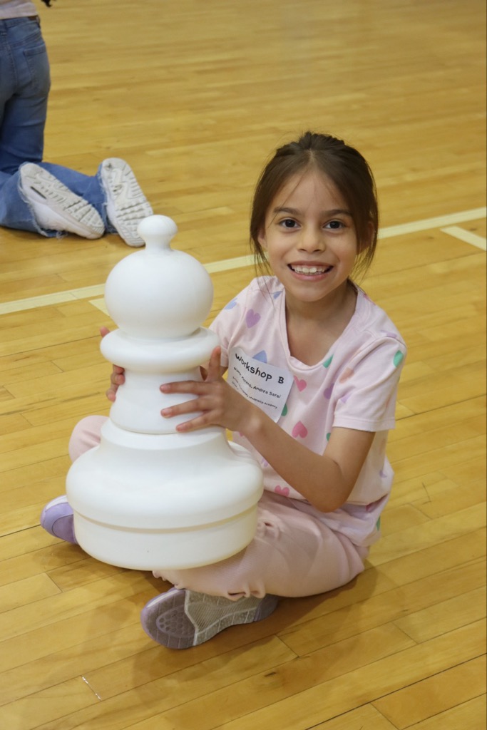 disdactivities's tweet image. The tournament is in full swing! Our 573 K–2 players are showing incredible focus and sportsmanship, while workshop students are mastering their first moves. A big shoutout to our volunteers and leaders making this a day to remember! #DallasISDChess
#GetInvolved
#WeGotYouCovered