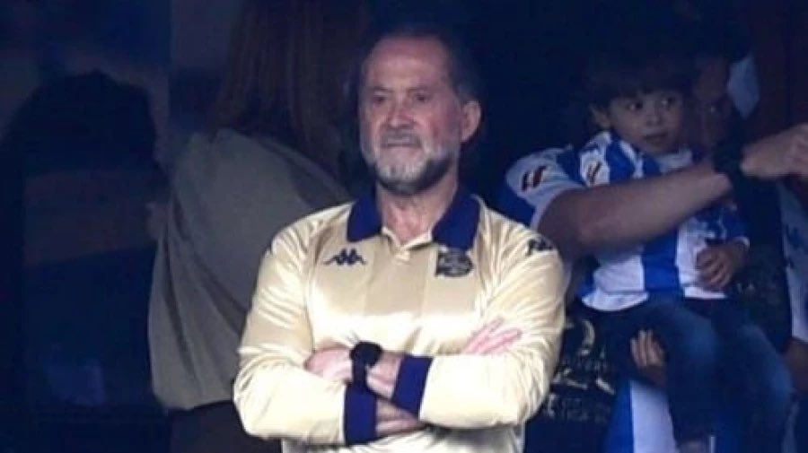 RyderBabel's tweet photo. El presidente del club. #ModoFan https://t.co/0KfQZL58hg