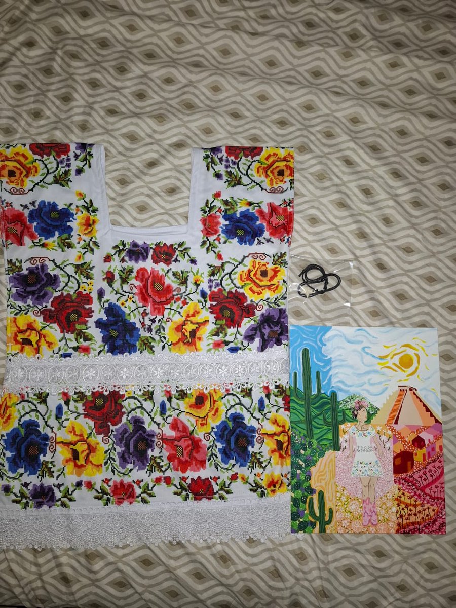 LupitaRI07's tweet photo. No sabia que regalarle a Chiara y lo único que pude pensar era en hacer una pintura qué refleje a México y también mi lindo yucatan, se que no es la gran cosa pero en verdad quería darselo, ella siempre tan atenta y linda❤️
#ChiaraOliverEnMéxico
#LLRTMexico https://t.co/6Urm9IdYbo