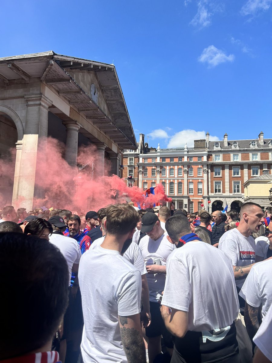 What a start to the game! Come on Palace! 
#CPFC