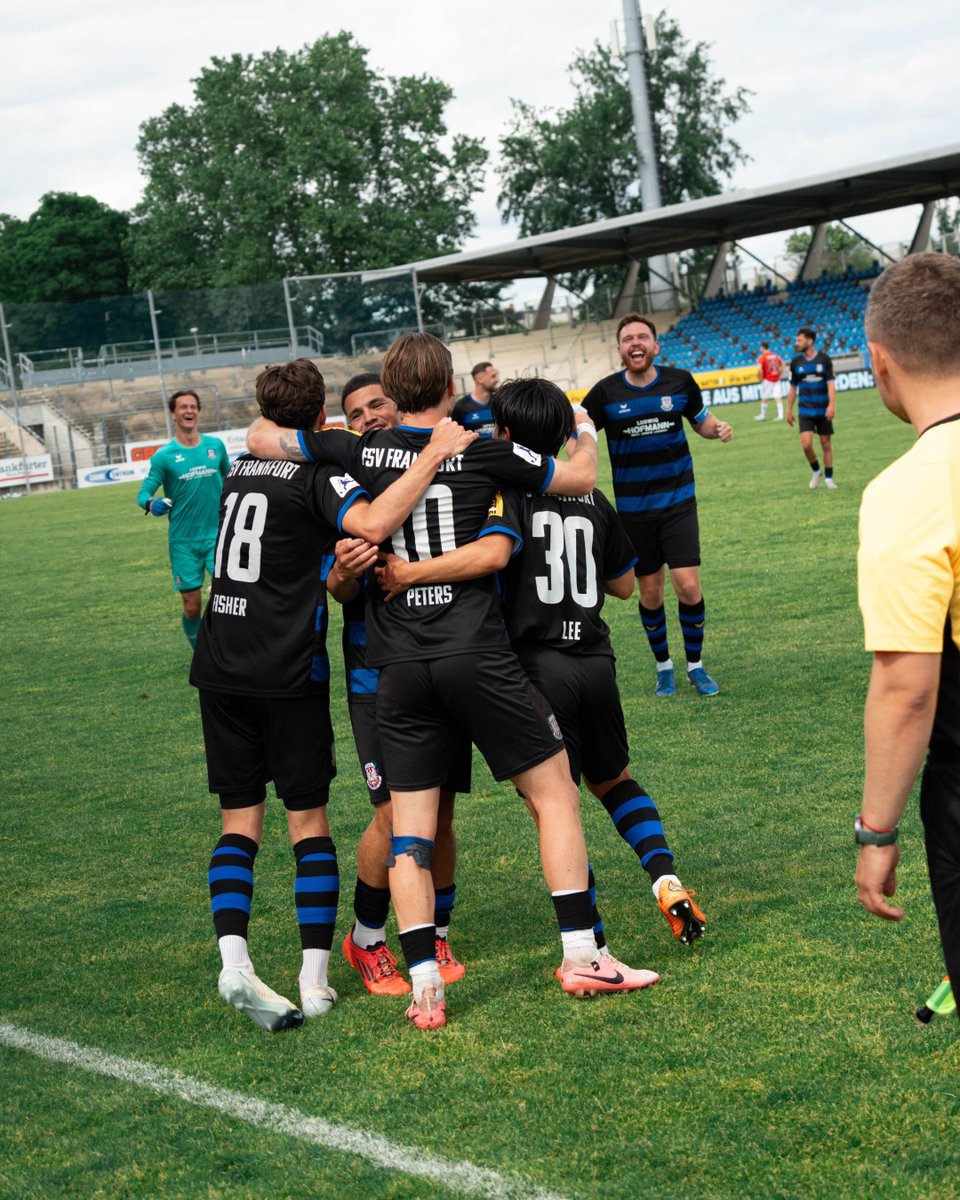 fsv_frankfurt's tweet photo. Saison mit einem Höhepunkt beendet ✅
Danke an alle die uns über die ganze Saison begleitet haben! 🫶
#FSVFrankfurt #WIRsindFSV #FSVGSV https://t.co/K61cUJpzoe