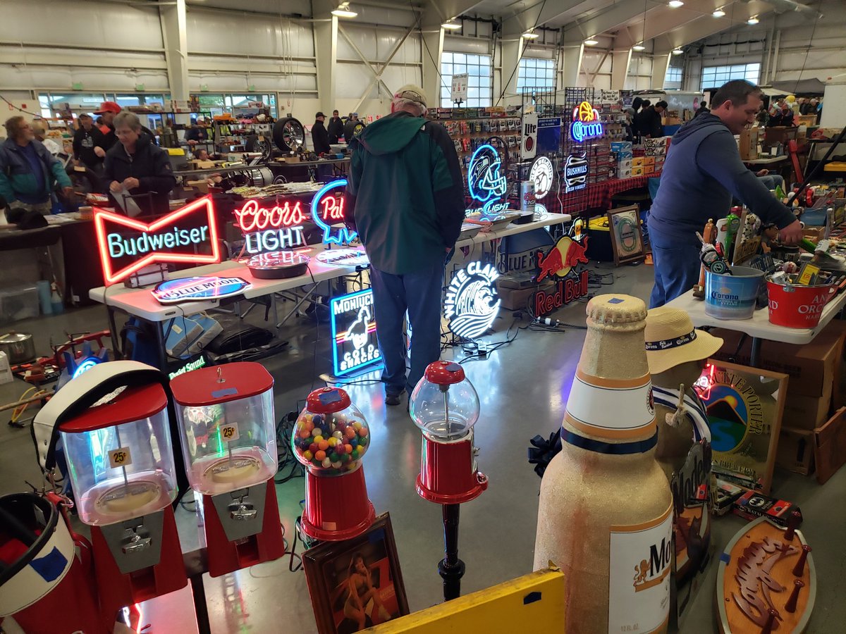 MonroeSwapMeet's tweet photo. Treasures galore! The misty rain may be falling for a bit, but a great time us happening at the auto swap meet! What have you found this morning? #MASM2025 https://t.co/h08F9SAVkZ