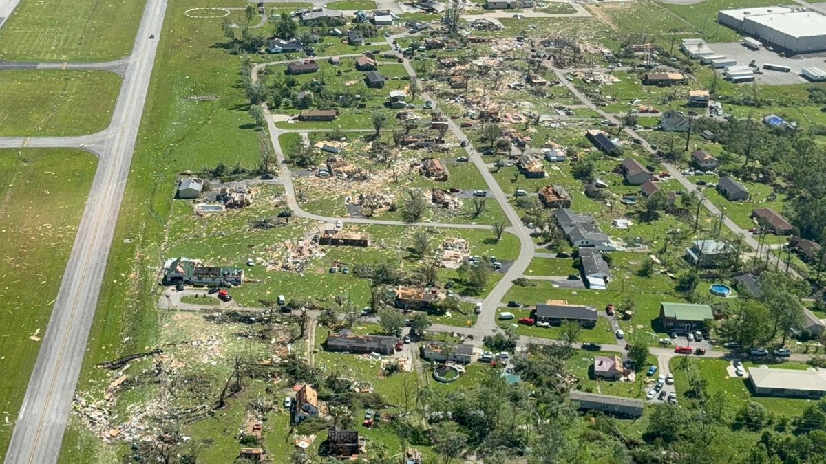 Bcmfbmfg's tweet photo. @ryanhallyall pictures from Mayor Randall Weddle of London Kentucky https://t.co/xD8mjMxPcO