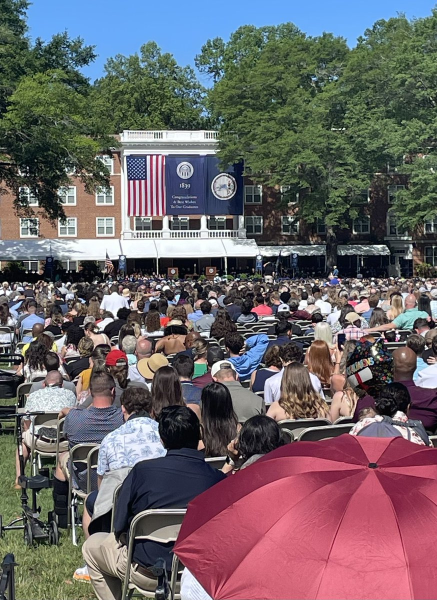 Longwood_MG's tweet image. Four years flies by.  That’s so true.  Today, @scott_jjordan and Zane Moore earned their degrees.  Well done!  #Teammates #Roommates #WorkoutPartners #Lancers