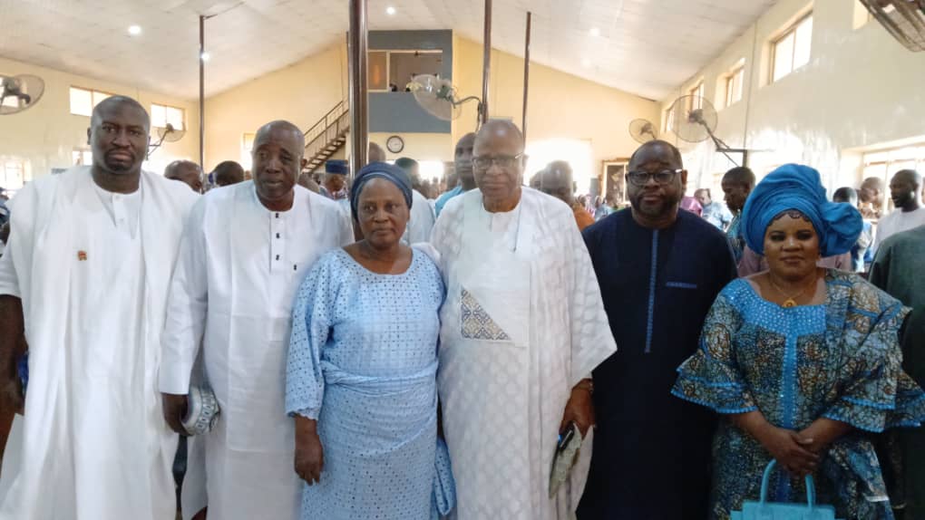 SenSadiqUmar's tweet photo. Earlier today, I was in Shao, Moro LGA, to join family members, government representatives from across Kwara State &amp; Nigeria, as well as political associates, for the final funeral proceedings of the esteemed elder statesman and Jagunmolu of Shao, the late Chief Stephen Wole Oke https://t.co/7NfOIwkram
