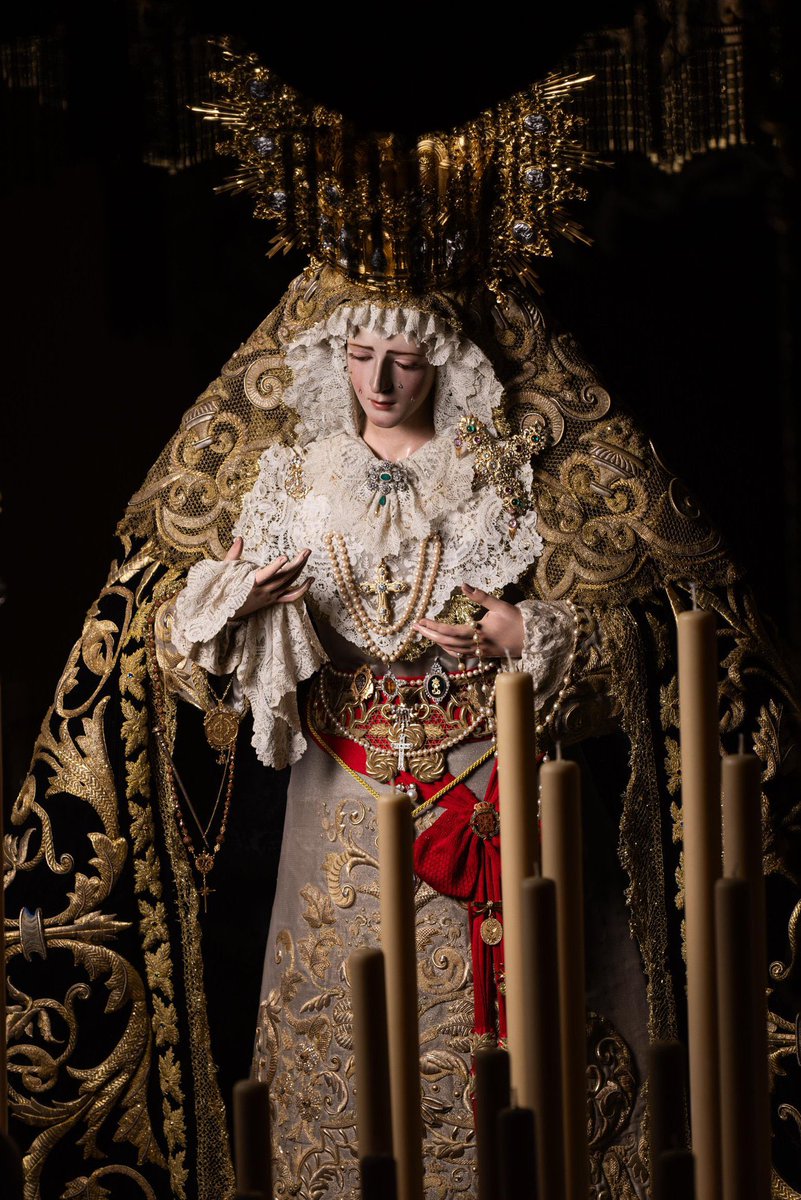 94PabloSilva's tweet photo. Primera dolorosa coronada en Málaga 

La Virgen de los Dolores de San Pedro

4 de octubre 1986 en la SICB de la Encarnación.

@canalsur @ExpiracionMlg #CanalSurEnRoma https://t.co/W10KcyM3xc