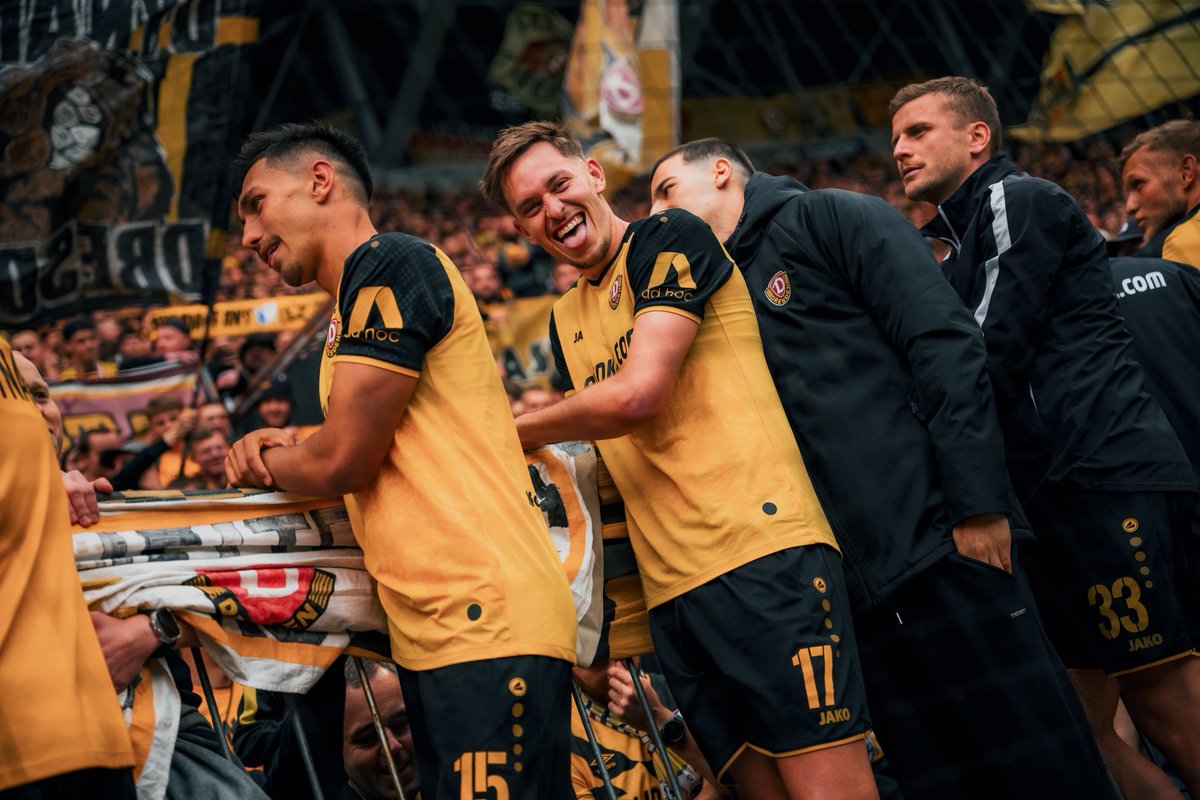DynamoDresden's tweet photo. Ihr Aufsteiger 🫶 #sgd1953 https://t.co/WMPWQw4oTf