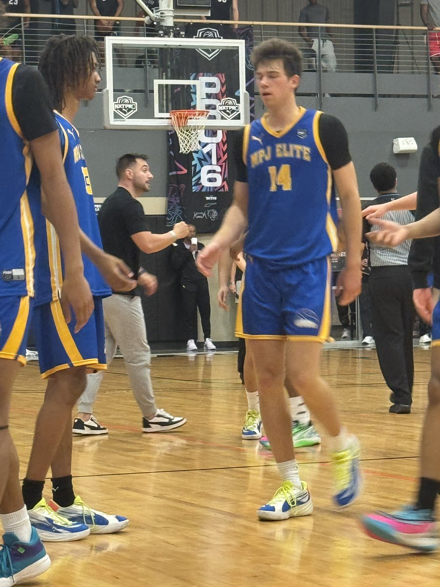 Khalil Shakir 🏀 (@coachkhalils) on Twitter photo 6’7 Will Priest of <a href="/MPJelite/">Michael Porter Jr. Elite</a> is a consistent & efficient shooter with a good frame and length. Low maintenance type of kid that plays his roll and contributes to winning. Huge fan of what he can add to a program. Great pick & pop guy
<a href="/WillPriest15/">Will Priest</a> <a href="/TreySterner5345/">Trey Sterner</a> 6’7 Will Priest of <a href="/MPJelite/">Michael Porter Jr. Elite</a> is a consistent & efficient shooter with a good frame and length. Low maintenance type of kid that plays his roll and contributes to winning. Huge fan of what he can add to a program. Great pick & pop guy
<a href="/WillPriest15/">Will Priest</a> <a href="/TreySterner5345/">Trey Sterner</a>