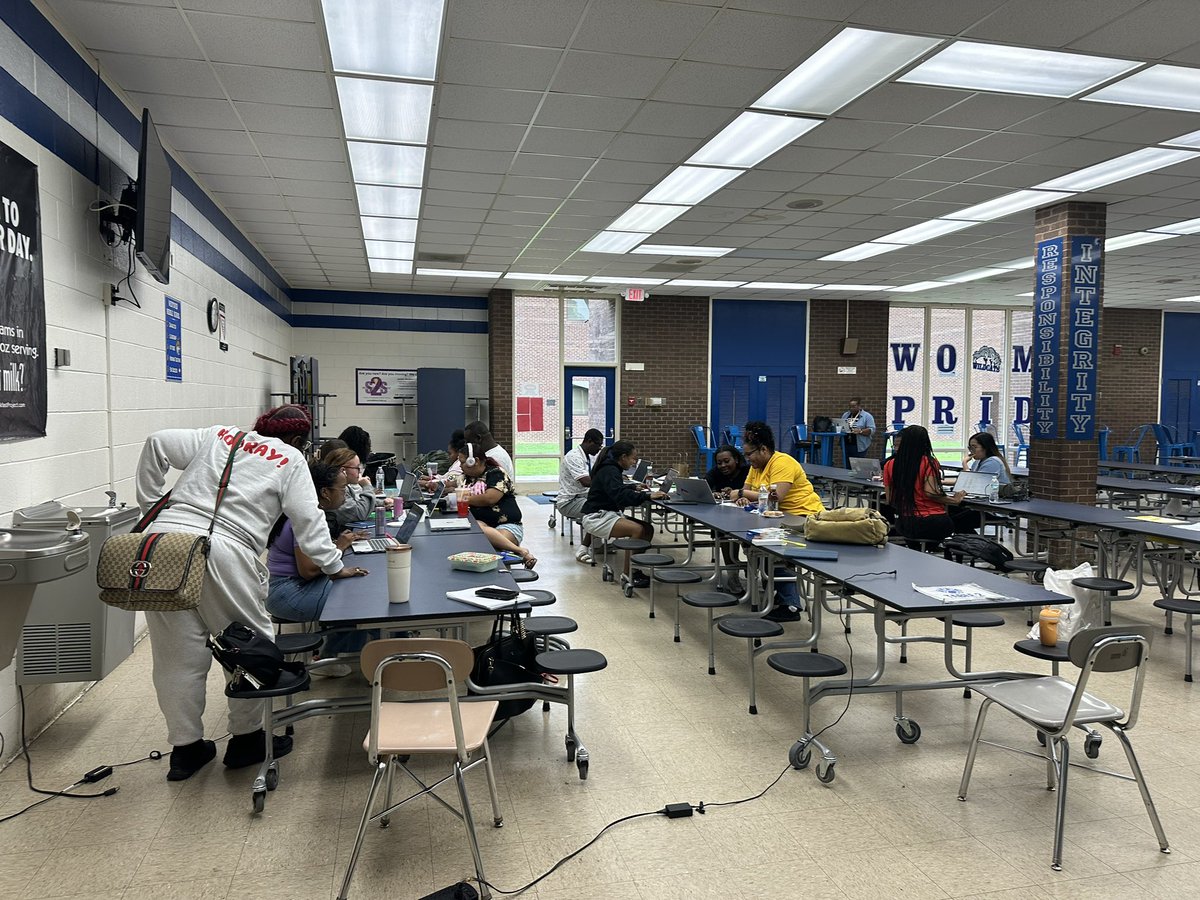 CherylD58's tweet photo. While others rest, WOMS teachers rise—using their Saturday to plan strategic remediation for students who were just shy of EOG proficiency. #OnTheCusp #WOMSStrong
#WOMSExcellence
@WOMSWildcats @CumberlandCoSch https://t.co/08nodSIt2G