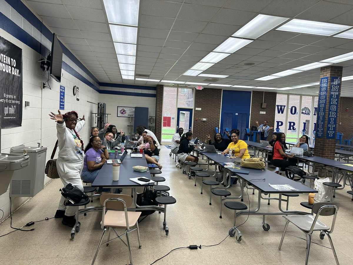 CherylD58's tweet photo. While others rest, WOMS teachers rise—using their Saturday to plan strategic remediation for students who were just shy of EOG proficiency. #OnTheCusp #WOMSStrong
#WOMSExcellence
@WOMSWildcats @CumberlandCoSch https://t.co/08nodSIt2G