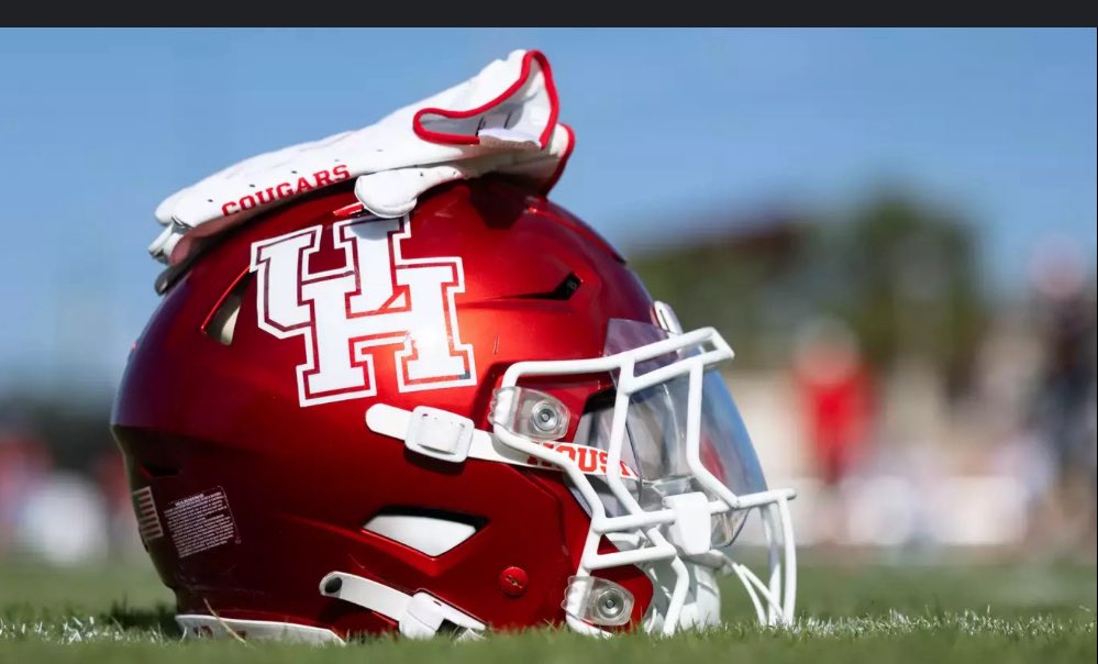 I will be in attendance for the UH football camp on June 4th <a href="/UHCougarFB/">Houston Football</a> <a href="/CoachWEFritz/">Coach Willie Fritz</a> <a href="/Coach_Barbay/">Kevin Barbay</a>