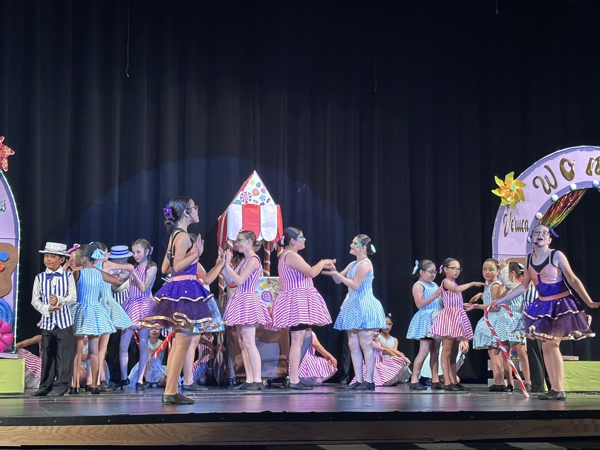 Jennifer Trejo (@sisd_es) on Twitter photo This play is a MUST! There is still time to catch Willy Wonka performed by Paso Del Norte Fine Arts Academy at El Dorado HS today @ 2 & 6 pm today!! <a href="/MSmith_PDNFAA/">Melissa Smith</a> ๐๐ป๐๐ป๐ This play is a MUST! There is still time to catch Willy Wonka performed by Paso Del Norte Fine Arts Academy at El Dorado HS today @ 2 & 6 pm today!! <a href="/MSmith_PDNFAA/">Melissa Smith</a> ๐๐ป๐๐ป๐