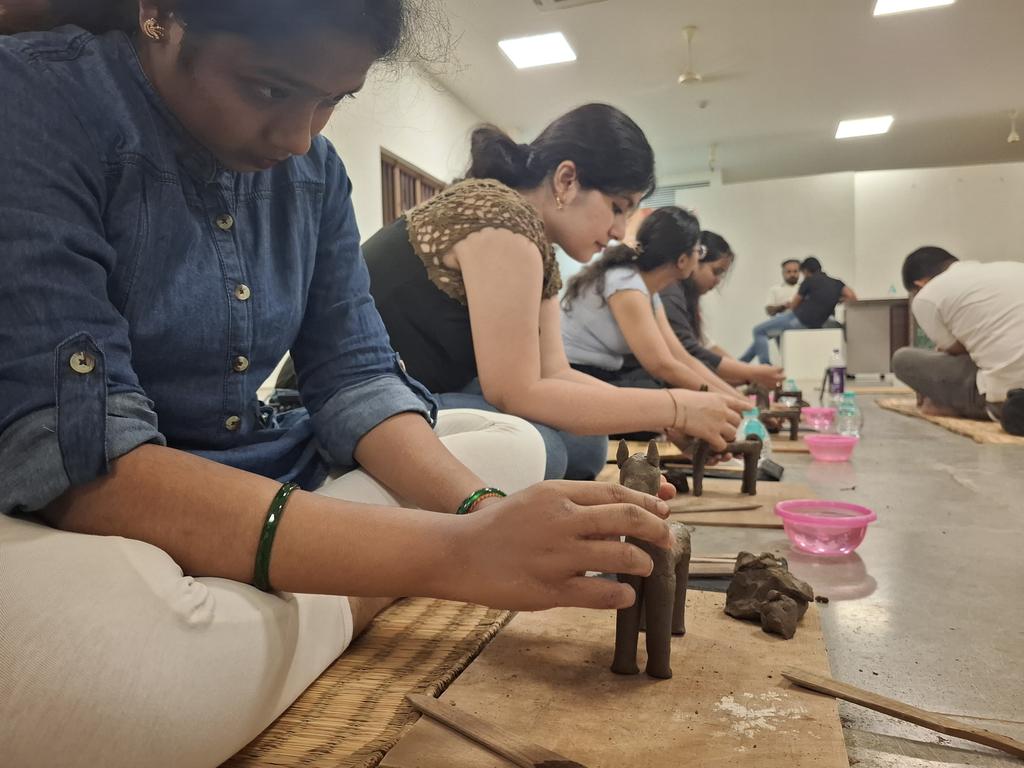 Terracotta tales in the making- a hands-on clay modelling workshop at Kalabhoomi!

A group of visitors joyfully shaping clay into stories that celebrate tradition, creativity, and the terracotta crafting experience.
#HandsOnClay #Terracotta #CraftingTradition #CraftingMemories