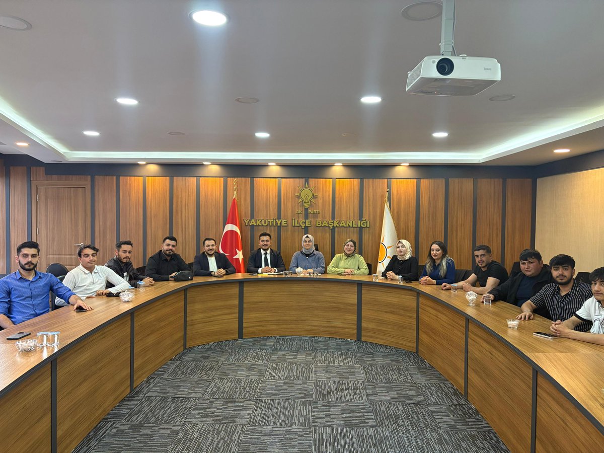 AK Gençlik Yakutiye (@akgenclikykty) on Twitter photo Bugün Siyasi Hukuk İşleri Başkanımız <a href="/_nursenagul_/">Nursena Gül</a> ve Teşkilat Başkanımız <a href="/FurkanAyberkY/">Furkan Ayberk Yiğit</a> başkanlıklarında teşkilattaki arkadaşlarımız ile önümüzdeki günlerde gerçekleştireceğimiz programlar hakkında istişarelerde bulunduk.
Gençlik Ateşi Yakar Geçer 😎💪🚀 Bugün Siyasi Hukuk İşleri Başkanımız <a href="/_nursenagul_/">Nursena Gül</a> ve Teşkilat Başkanımız <a href="/FurkanAyberkY/">Furkan Ayberk Yiğit</a> başkanlıklarında teşkilattaki arkadaşlarımız ile önümüzdeki günlerde gerçekleştireceğimiz programlar hakkında istişarelerde bulunduk.
Gençlik Ateşi Yakar Geçer 😎💪🚀