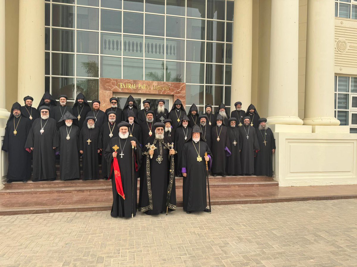 MorAphremII's tweet image. A Joint session of the Holy Synod of the Armenian, Coptic and Syriac Orthodox Churches commemorating the 1700th anniversary of the first Holy Ecumenical Synod of Nicea. Anba Bishoy Monastery in Egypt 🇪🇬. 
#SyriacOrthodoxChurch #nicea