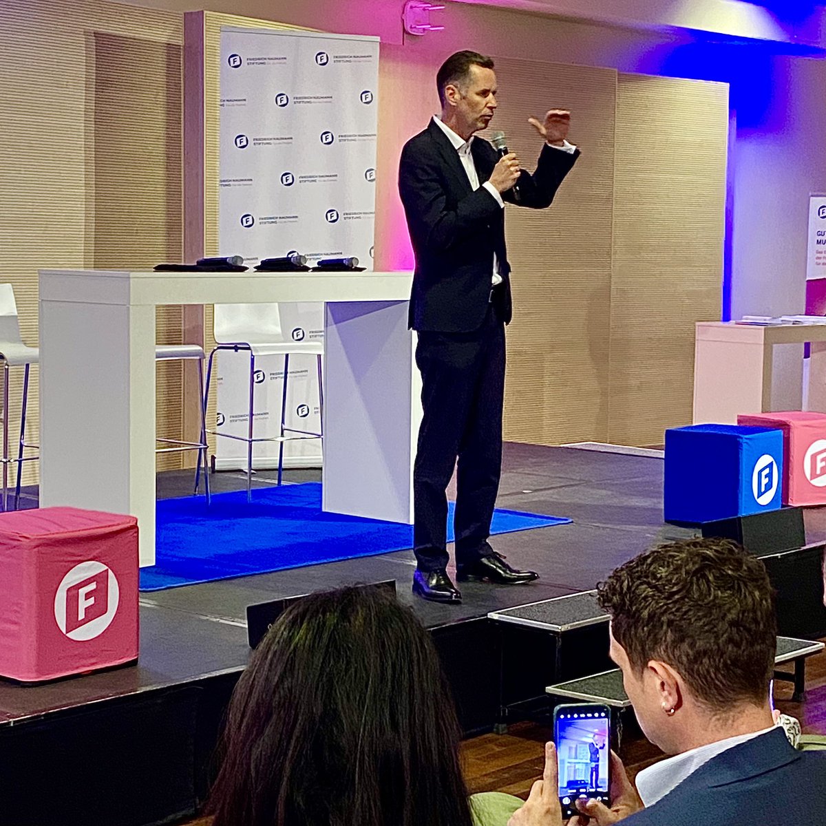 Matthias Bannas (@matthiasbannas) on Twitter photo Bessere und auch gerne weniger Gesetze aus Brüssel, so das Fazit einer munteren Diskussion bei einer Veranstaltung der <a href="/FNFreiheit/">Friedrich-Naumann-Stiftung für die Freiheit</a> für die Freiheit im Rahmen des <a href="/fdp/">FDP</a> Parteitages mit u.a. <a href="/christianduerr/">Christian Dürr</a> . #fdpbpt
Hier mein Bericht für #berlinbubble.
linkedin.com/posts/berlinbu… Bessere und auch gerne weniger Gesetze aus Brüssel, so das Fazit einer munteren Diskussion bei einer Veranstaltung der <a href="/FNFreiheit/">Friedrich-Naumann-Stiftung für die Freiheit</a> für die Freiheit im Rahmen des <a href="/fdp/">FDP</a> Parteitages mit u.a. <a href="/christianduerr/">Christian Dürr</a> . #fdpbpt
Hier mein Bericht für #berlinbubble.
linkedin.com/posts/berlinbu…