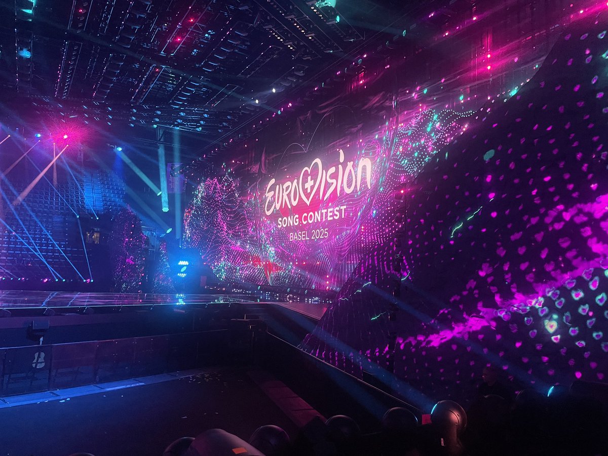 EwigErik's tweet photo. Whoever wins tonight, 
I‘m really happy that I had the chance to get the experience to be at the eurovision song contest. Live🙌🏻

I will never forget this🥹
#Eurovision https://t.co/8eSrjRdhJG
