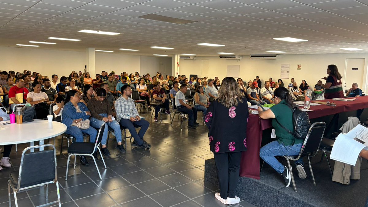 BOSSumaMN's tweet photo. Llevamos a cabo la 1er Platica Informativa del Programa de Mejoramiento de Vivienda con nuestra base, agradecemos el apoyo facilitado por el Instituto de Vivienda de la Ciudad de México @INVICDMX, y la Jefa de Gobierno de la CDMX @ClaraBrugadaM vivienda digna a la para la CDMX https://t.co/dKAp6h3iPb