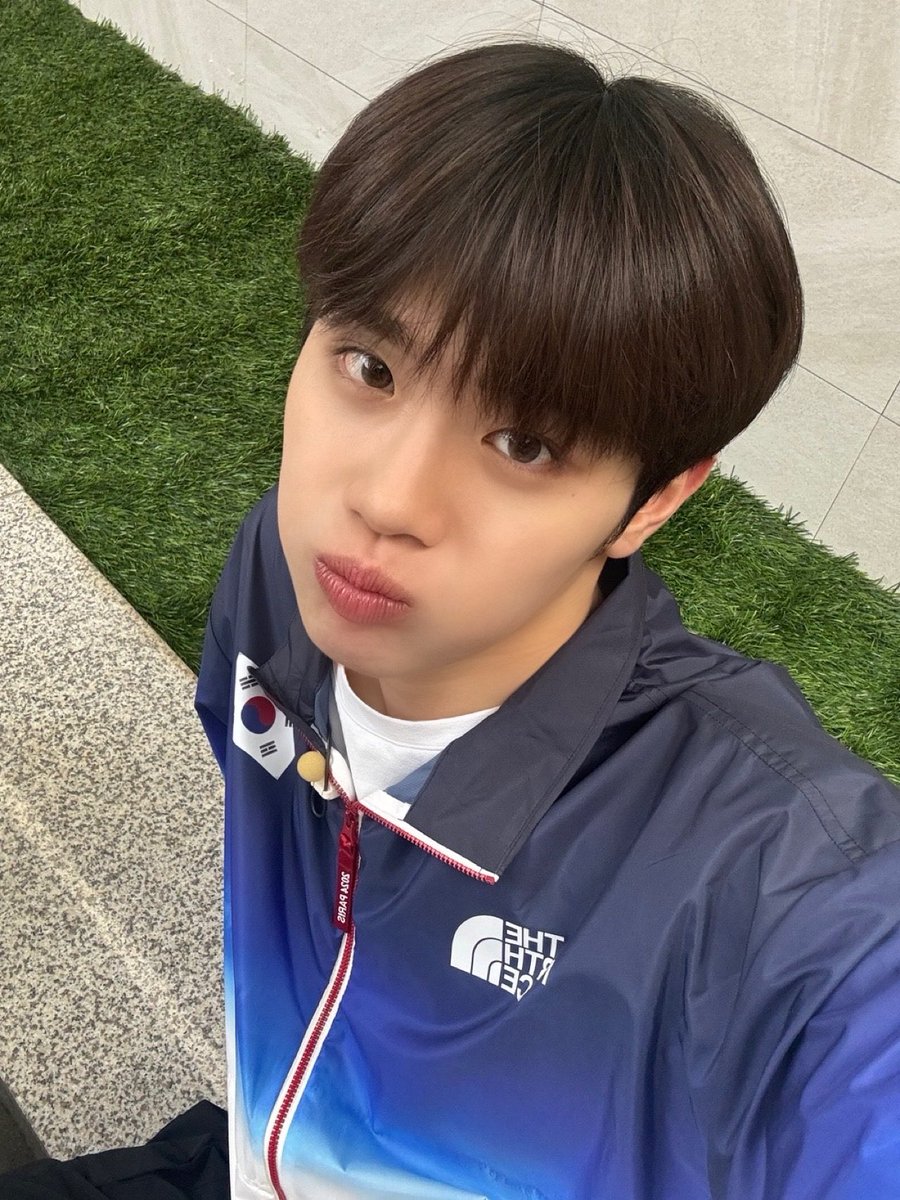 옛날 사진 보는데 태래 왜케 기여움ㅜ!!