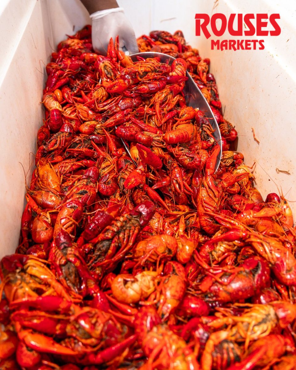 BrettRobinson1's tweet image. 🦞 Saturday plans? Here’s your sign to grab a sack of fresh crawfish from @rousesmarkets and make lunch the highlight of your beach day!

#BRVacations #SaturdaySeafoodVibes #RousesCrawfishRun #BeachsideLunchGoals #CrawfishAndCoastline #GulfShoresEats #WeekendWithFlavor
