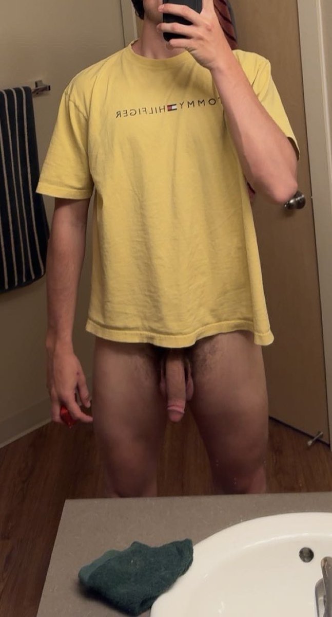 ChaseHayes69's tweet photo. My soft cock is bigger than yours hard https://t.co/v2UXiXuoXq
