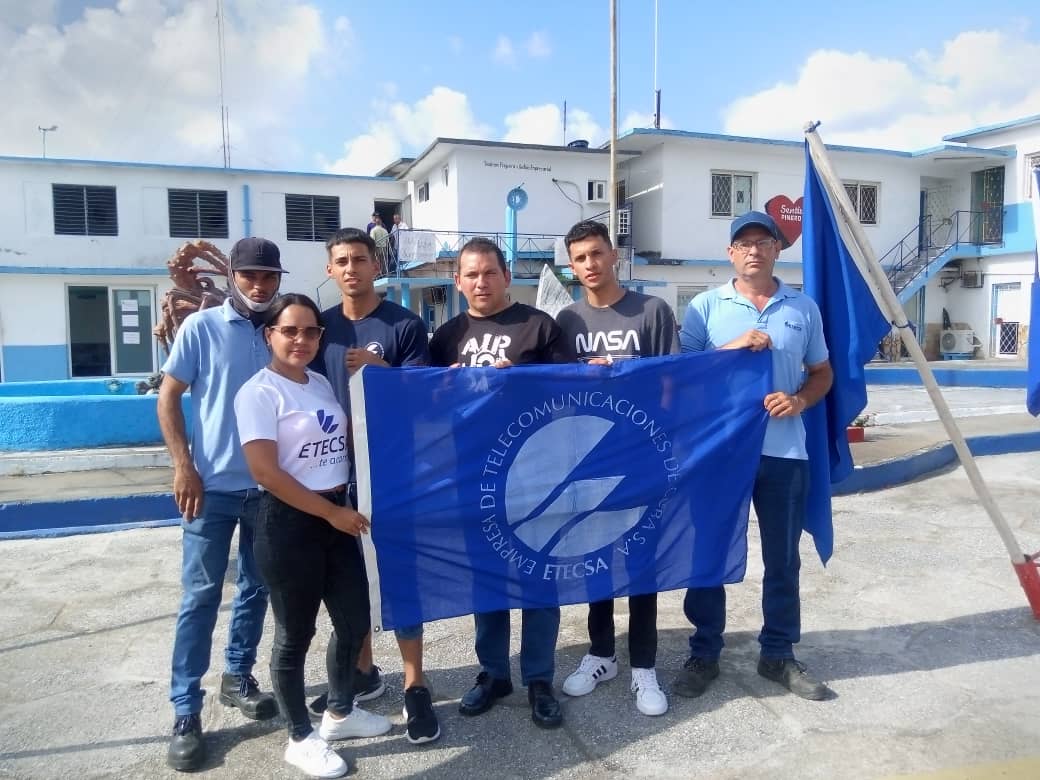 dtij_isla08's tweet photo. La DTIJ alcanzó el 3er Lugar en las actividades en saludo a la jornada contra incendios.
✅️2do lugar: examen teórico.
✅️3er lugar : extinción con mantas.
✅️3er lugar Extintores
!Felicidades a todos!
#SentiPinero https://t.co/Bis85OOAFN
