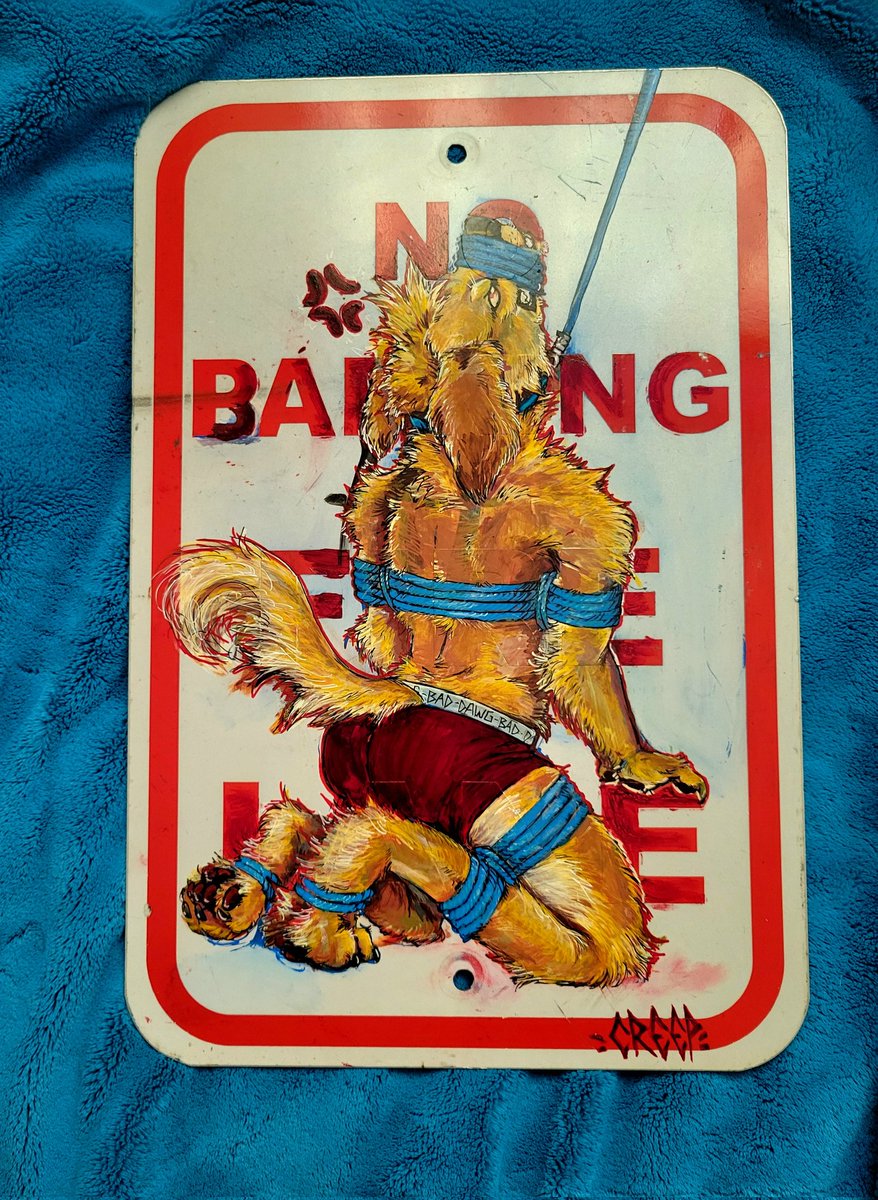 Got this AMAZING piece from the EXTREMELY talented <a href="/CreepnCat/">🏴‍☠️C R E E P 🏴‍☠️ Robin 🏳️‍⚧️</a> ! Still amazed at how detailed it is! Just have to hang it up now >:3