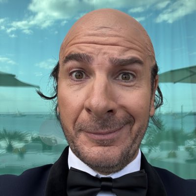 Michael Youn (@michaelyoun) on Twitter photo #NouvellePhotoDeProfil #NouvellePhotoDeProfil