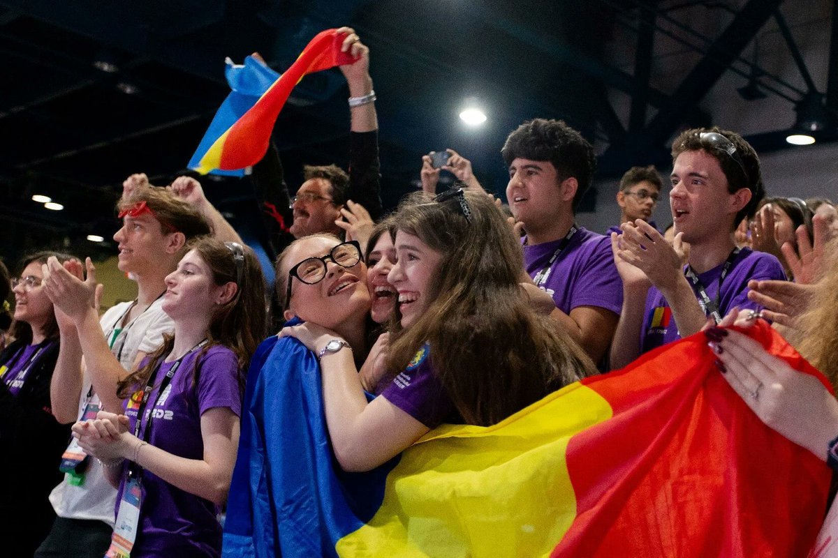 Help shape the future of FIRST Tech Challenge by sharing your feedback on team advancement, judging, robot construction, and more. Your voice matters!

community.firstinspires.org/first-tech-cha…