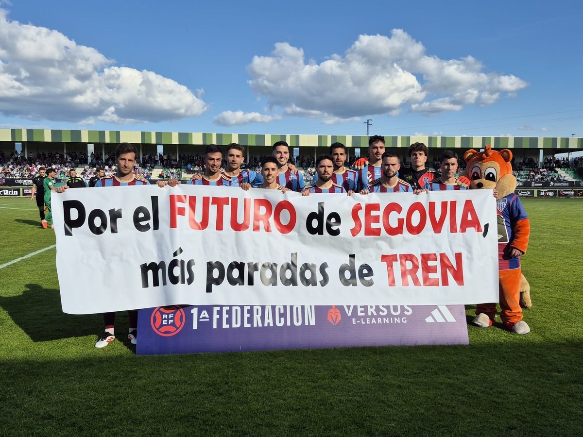 lagimnastica's tweet photo. ⚽️ ¡Arranca el partido en La Albuera!
@lagimnastica 🆚️ @NASTICTARRAGONA 
0-0
#AúpaSego🔵🔴 https://t.co/H7zLE8jrbX