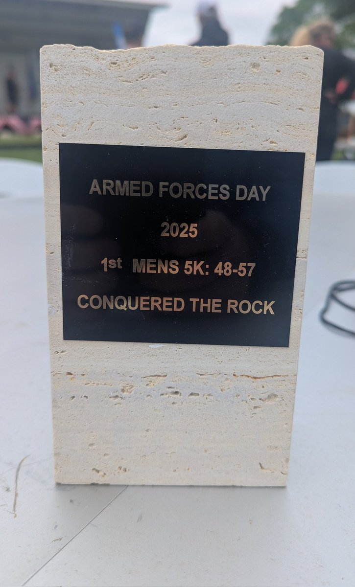runfarDEF's tweet image. #ArmedForcesDay @RockValleyPT @cmw5170 Run The Rock 5k. #rockyourrun