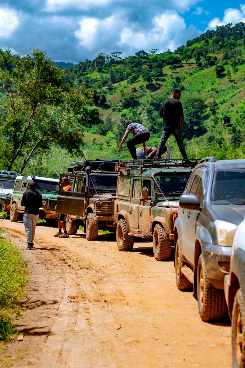 angobk40's tweet photo. Adventurous roads along Usambara Mountains

#Usambara4x4expeditions #bundurovercrossing #Sceenery #geenery #camplife #Overlanding #defender110 #Africabyroad https://t.co/g5KRnJSVZ4