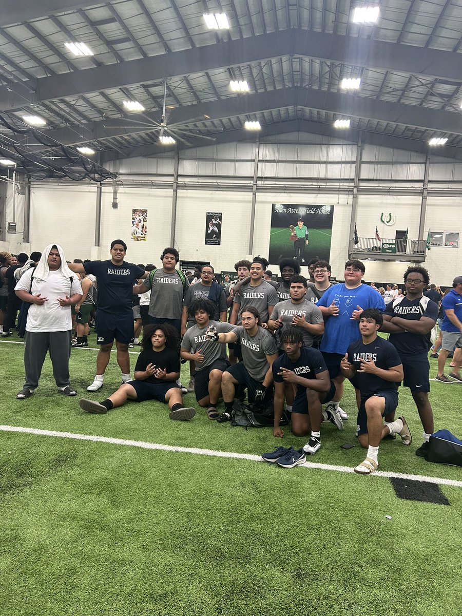 coachmcgee72's tweet photo. LD Bell took second place in the varsity and JV division today at the Arlington high school lineman challenge. 
#BlueRaiderFootball https://t.co/dHrPfaOKey