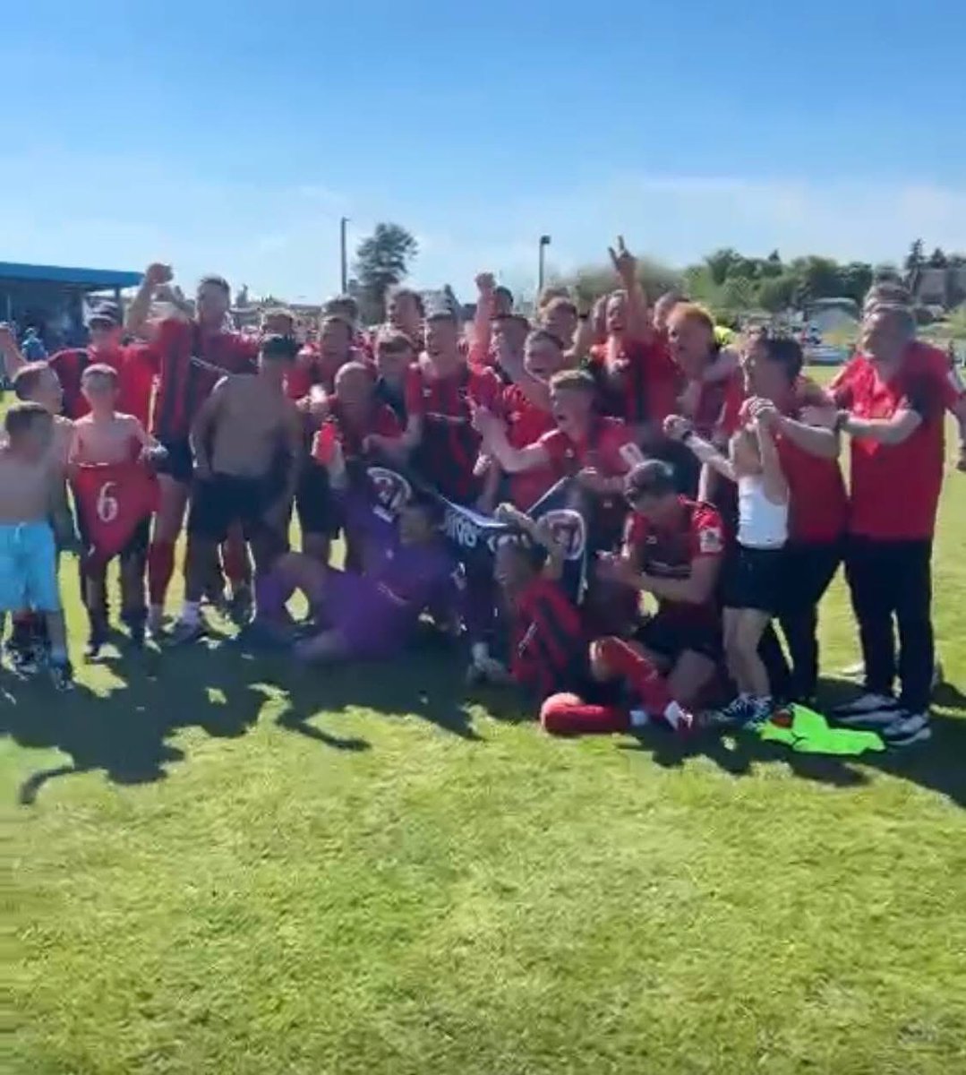 Whitletts Vics In The Community (@in_vics) on Twitter photo Well done <a href="/wvfc_official/">Whitletts Victoria FC</a> getting promoted 🔥❤️⚽️
Some of our youth players also in the 📸
Massive well done to our hero Louy Kerr on scoring today ❤️
#Vicsinthecommunity Well done <a href="/wvfc_official/">Whitletts Victoria FC</a> getting promoted 🔥❤️⚽️
Some of our youth players also in the 📸
Massive well done to our hero Louy Kerr on scoring today ❤️
#Vicsinthecommunity