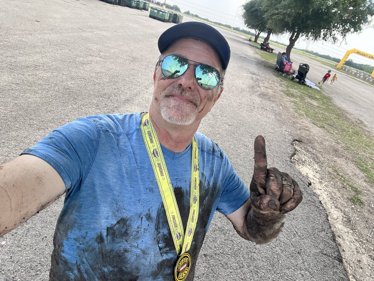 Muddy Dash this morning with the girls. So blessed and dirty!!!!@GeorgetownHS #muddydashAustin