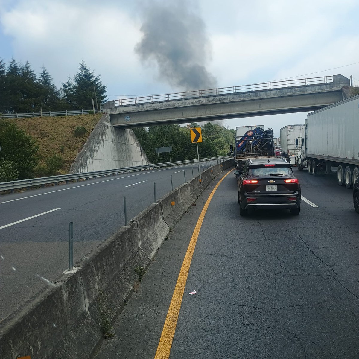 Thermokineros's tweet image. Carr 140D km 139 Las vigas-Xalapa nos reportan siniestro vial @088_GN @CopexaOficial @GN_Carreteras @marianapt57 @Kikooman83 @LaDeTrafico @RousCarrillo6 @5septimoymas @alberto29164963 @EstafetaRastreo @FMCEMonitoreo @marckbeltran08 @Halconnocturno9 @clavitodoga