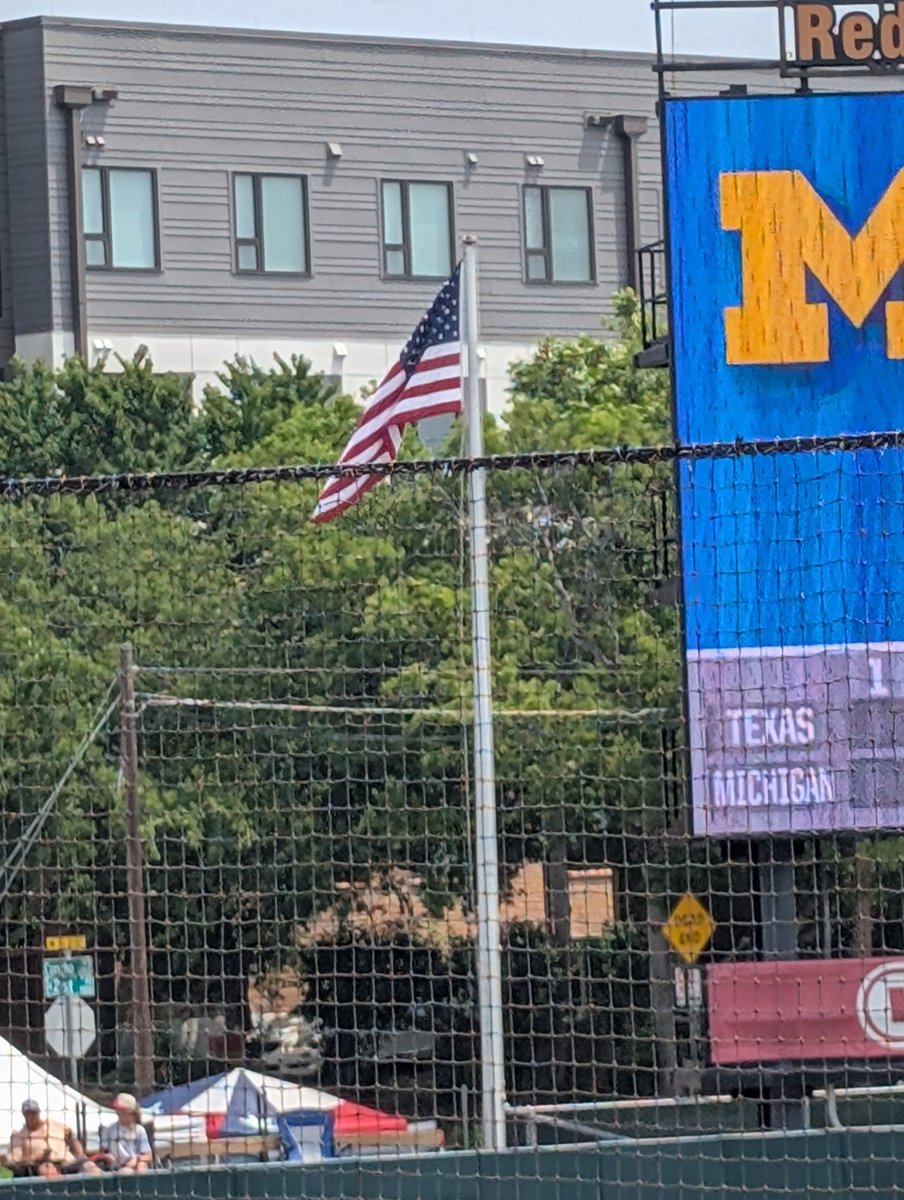 We are watching our <a href="/TexasSoftball/">Texas Softball</a> at the <a href="/NCAASoftball/">NCAA Softball</a> regionals. Hearing the national anthem reminds me to be thankful that four of my sisters served our country.