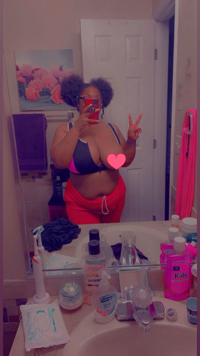 Significant Luvher💖 tweet media